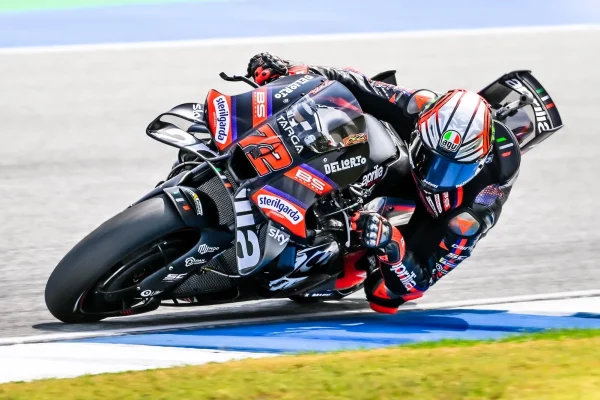 MotoGP: Bezzecchi breaks record and sends Bagnaia to Q1