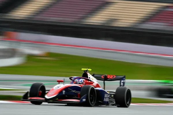 F3: Slater dominates day 2 in Barcelona and Campos reacts in the afternoon