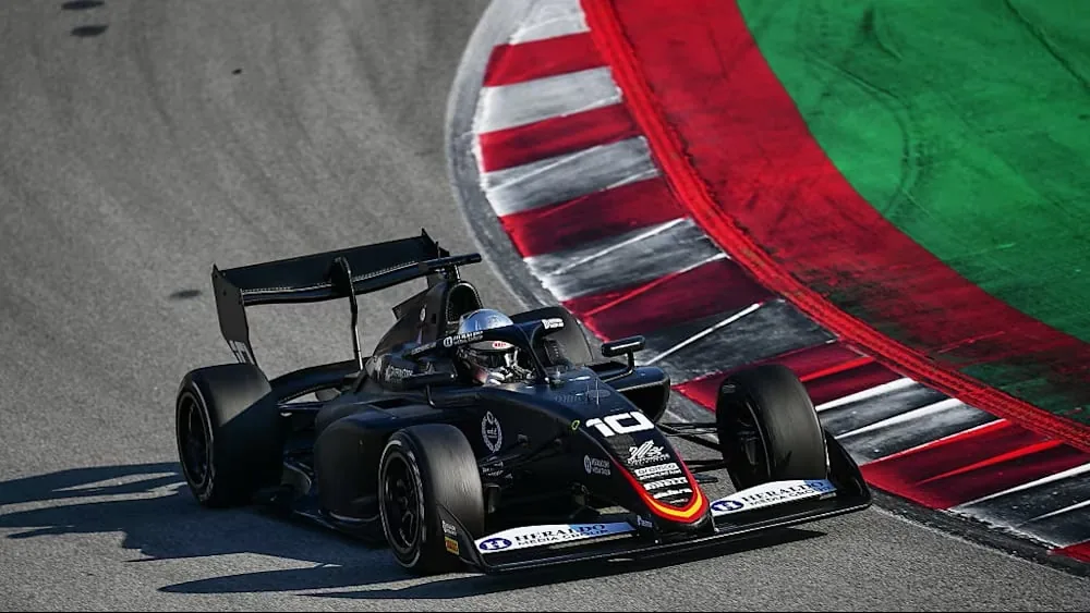 F3: Ugochukwu leads Wednesday of collective testing in Barcelona