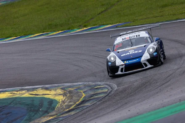 Campos urges "great caution" for race 2 of the Porsche Cup Challenge