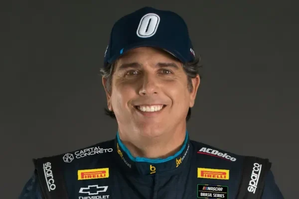 Cacá Bueno continues in NASCAR Brasil and renews with Team RC for 2026