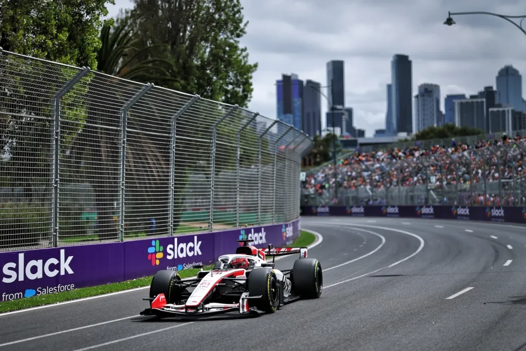 Esteban Ocon (FRA) Haas F1 Team VF-26.