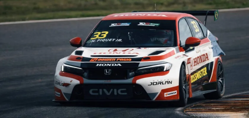 TCR: Piquet Jr. finishes Friday with the best time at Velocitta