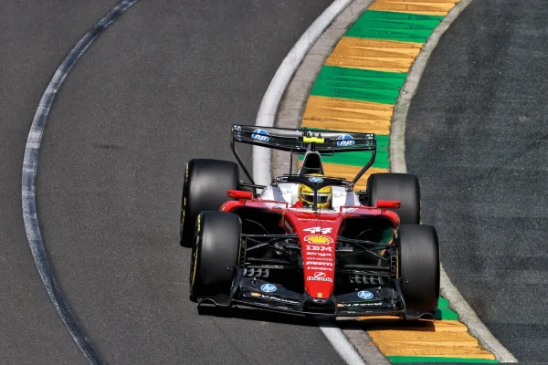 F1: Ferrari drivers evaluate positive start in Melbourne