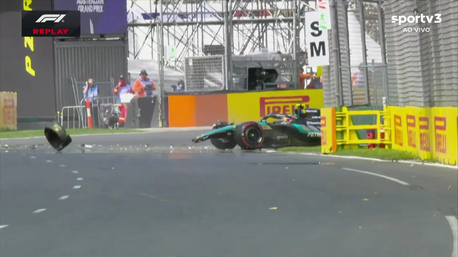 F1: Antonelli suffers heavy crash at the end of FP3 for the Australian GP