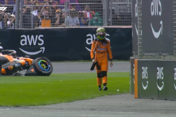F1: Piastri apologizes after crash before the Australian GP