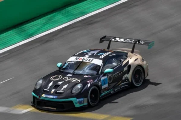 Morestoni advances 12 positions and finishes close to the Porsche Carrera Sport podium