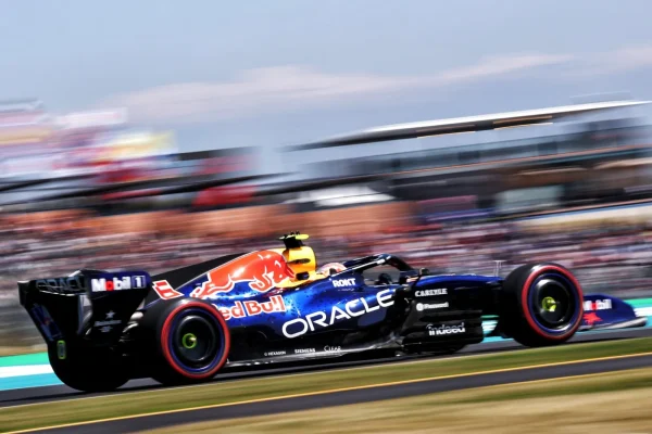 F1: Button points to "simple" solution for Red Bull crisis