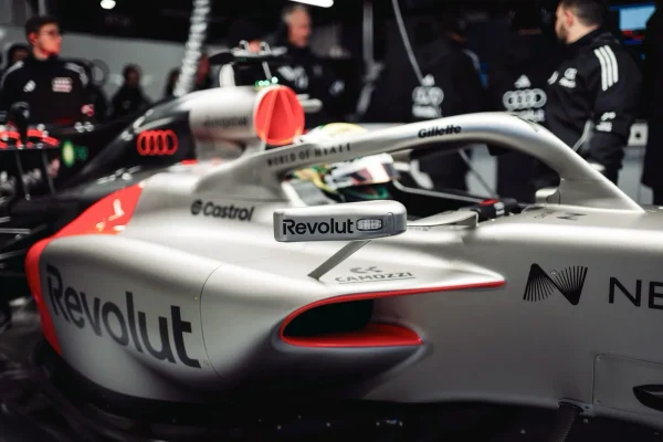 F1: Bortoleto stays in SQ2 and lines up 14th for the Chinese GP Sprint race