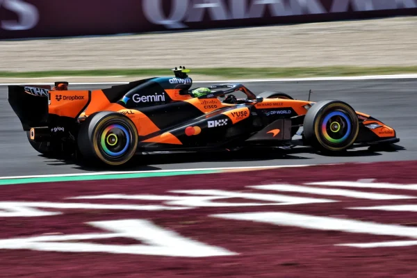 F1: Norris sees strong day for McLaren in Japan and says: "Definite progress with the engine"