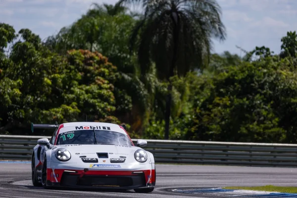 Pipo Massa wants to "go for it" starting from the front row in the Carrera Rookie at Velocitta