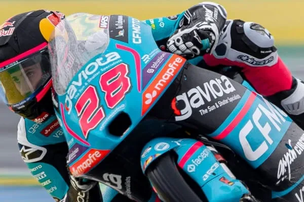 Moto3: Quiles takes advantage of Almansa's fall, takes the lead and wins Brazil GP