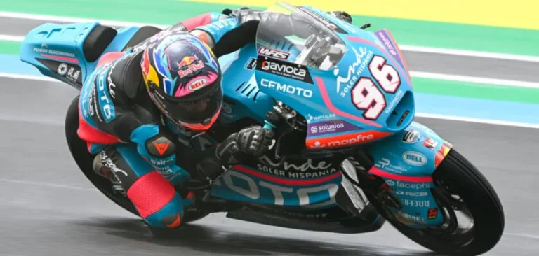 Holgado beats Muñoz and wins Moto2 Brazilian GP in Goiânia