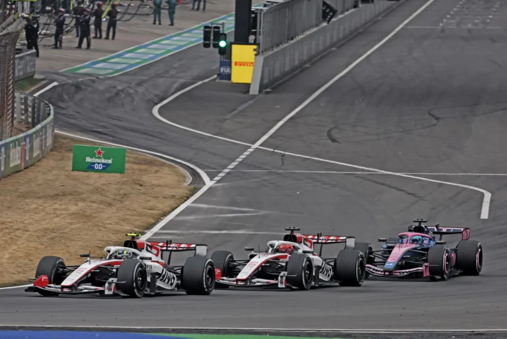 Oliver Bearman (GBR) Haas F1 Team VF-26.