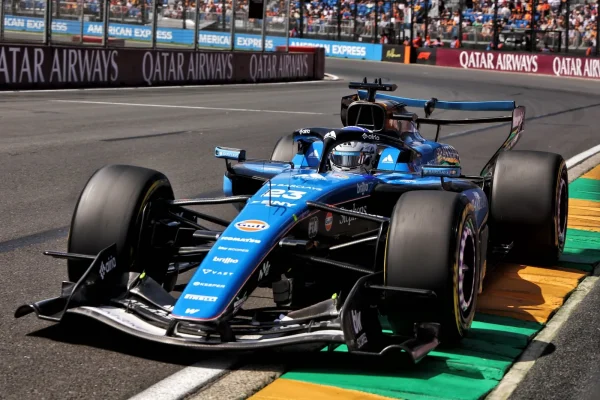 F1: Williams faces reliability issues and seeks learning in Melbourne