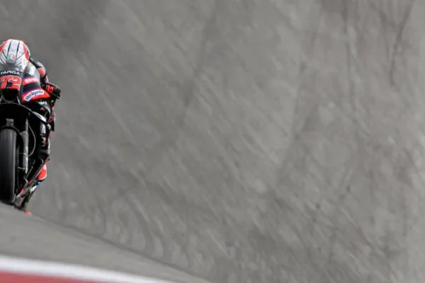 MotoGP: Bezzecchi takes the lead on the opening lap and wins the United States GP
