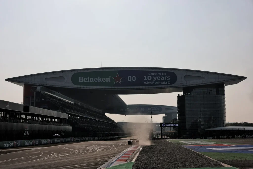 Oscar Piastri (AUS) McLaren F1 Team MCL40.