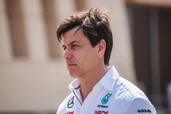 F1: Wolff did not like emotional messages from Antonelli on the radio