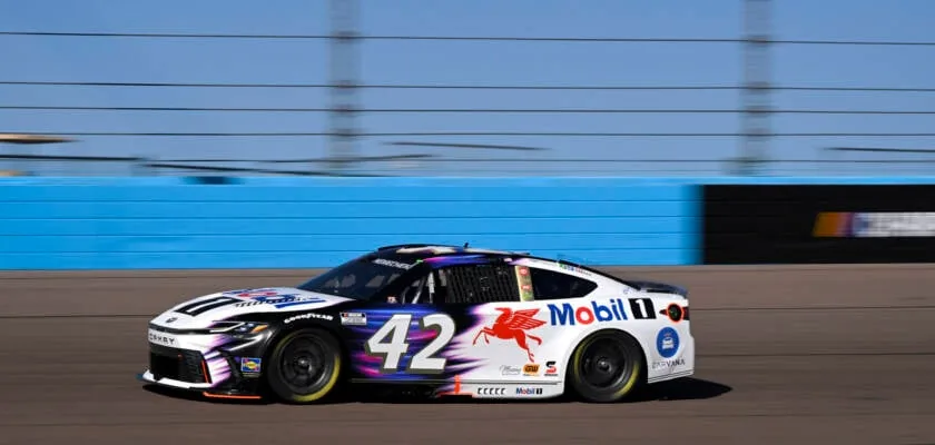 Mobil advances its global strategy with entry into NASCAR Brasil
