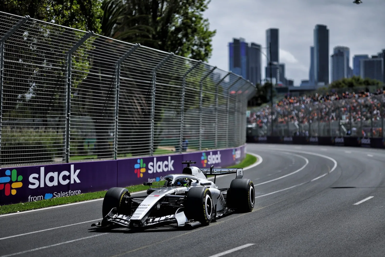 F1: Cadillac debuts with Perez in P18 and Bottas in P19 in the qualifying session