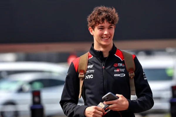 F1: Bearman speaks after crash and criticizes speed differences