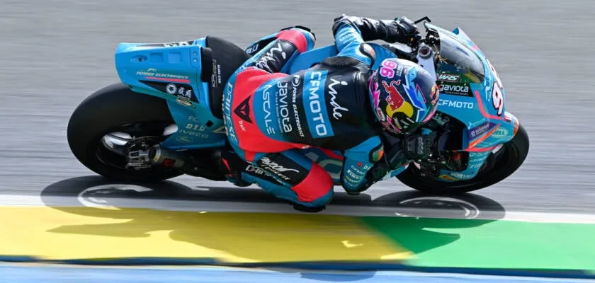 Moto2: Holgado scores pole position for the Brazil GP in Goiânia