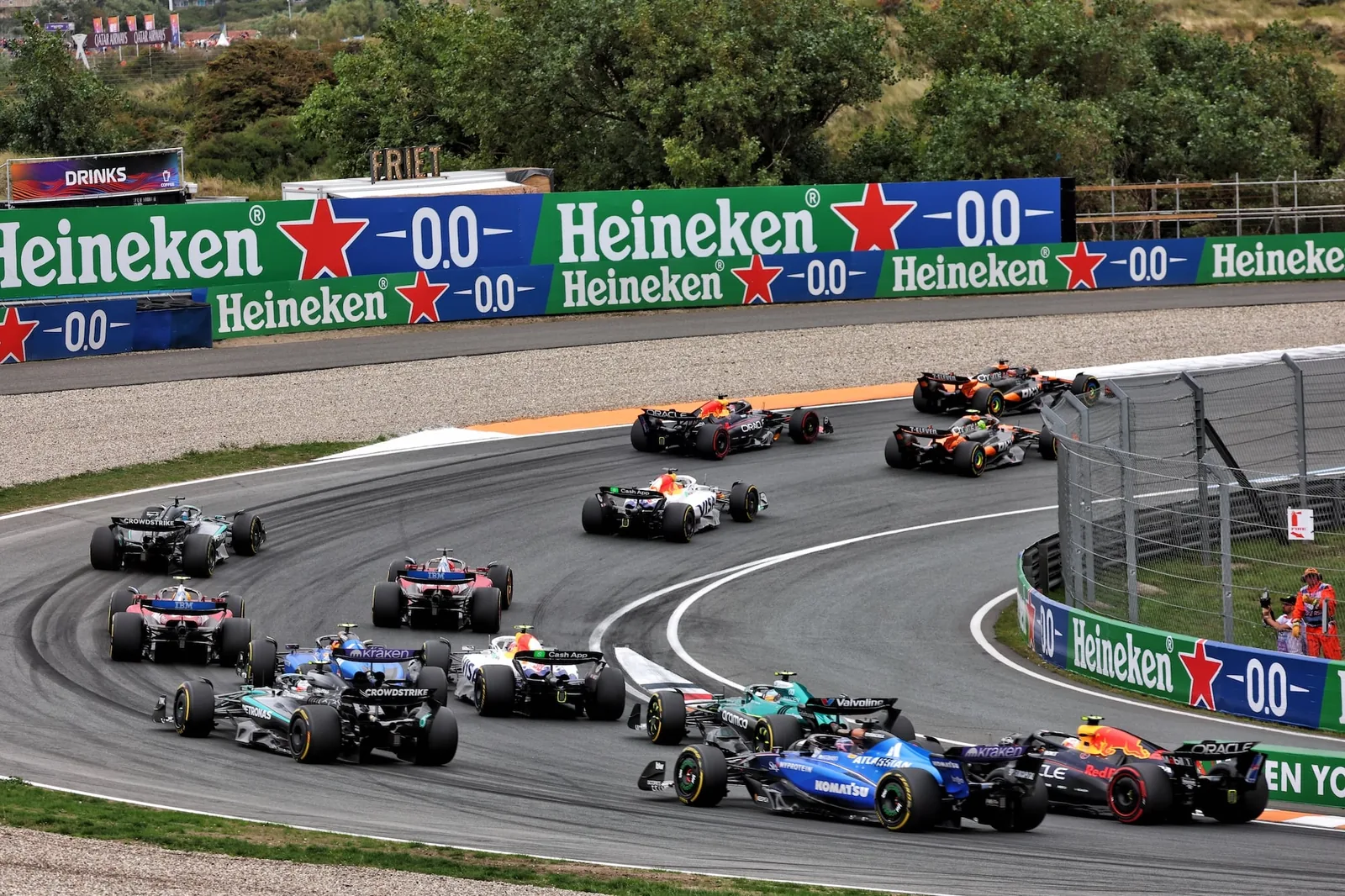 F1 strikes global deal with insurance giant