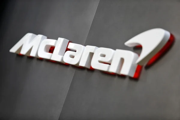 F1: McLaren enters the golf market with high-performance equipment