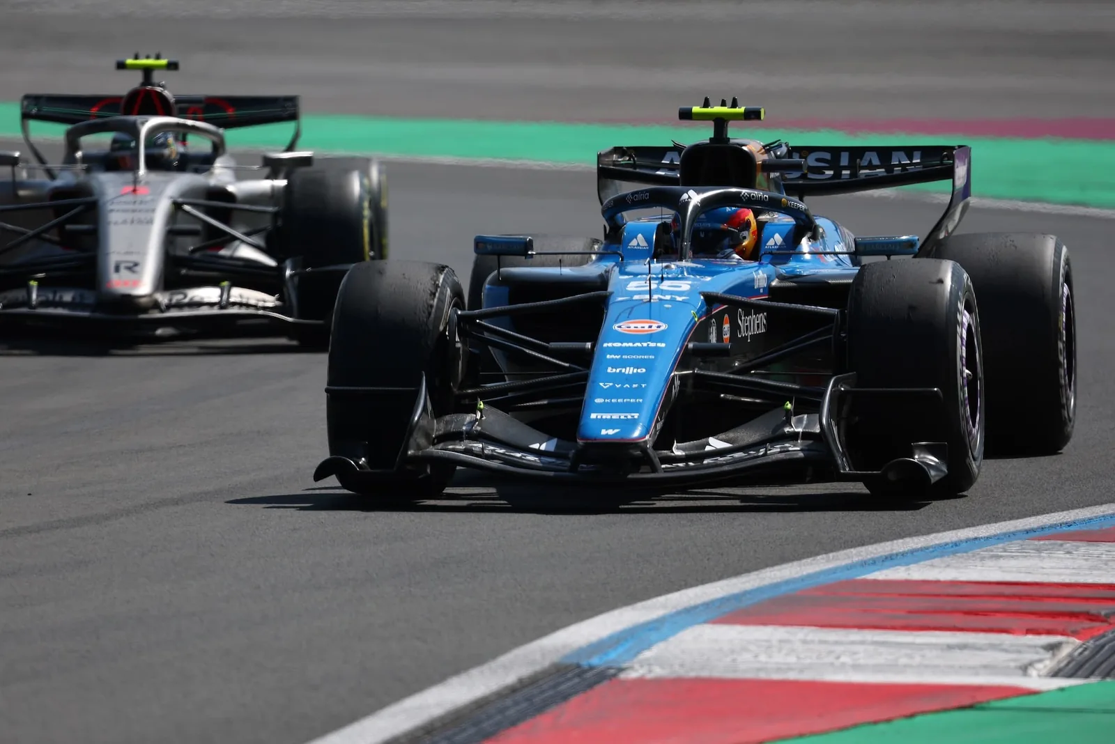 F1: Sainz talks about Bearman's crash and says: "It was only a matter of time until it happened"