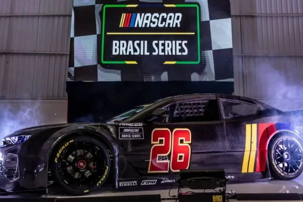 Pirelli manufactures exclusive tires for the RiSE26, the new car from NASCAR Brasil