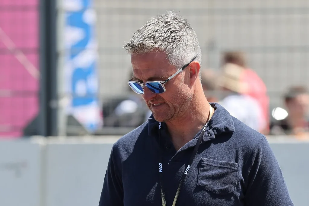 Ralf Schumacher fala em 'perda de privacidade' ao ser piloto da F1