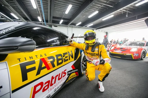 Muller takes the podium at Interlagos and puts the Farben team in the lead of the Porsche Carrera Cup