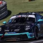 Morestoni advances eight positions in race 1 of the Porsche Cup at Velocitta and aims for the podium on Sunday