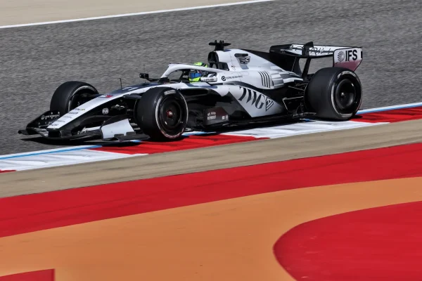 F1: Cadillac makes its debut with ambitions, but remains realistic