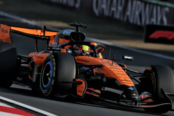 F1: McLaren car experienced problems in Pirelli tire test