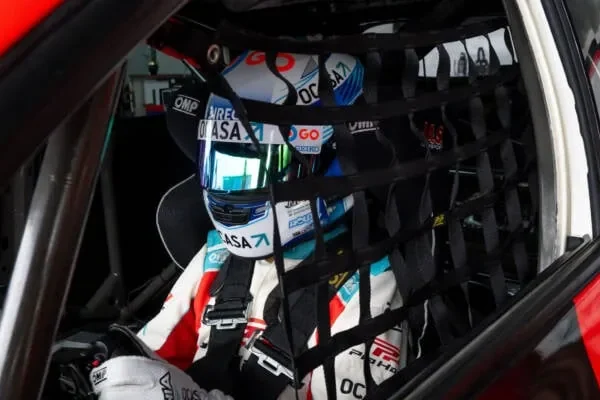 TCR: Leonel Pernía takes pole in tight qualifying in Curvelo