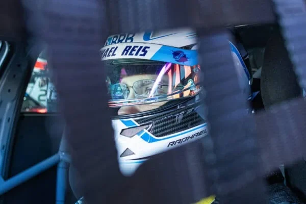 Raphael Reis takes second place in race 2 of the Cascavel round of TCR Brasil
