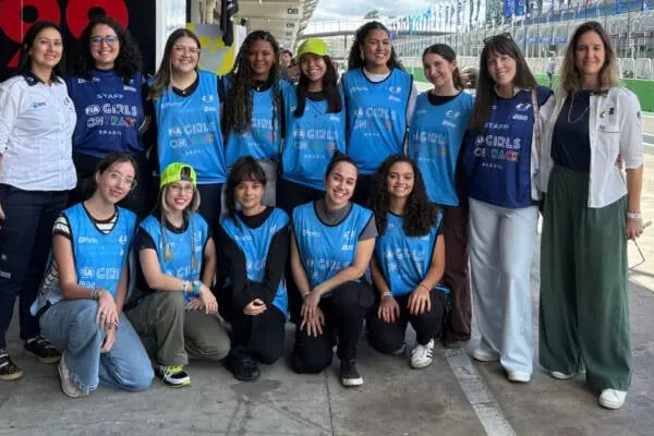 Porsche Cup hosts the FIA Girls on Track Estágio Motorsport at the season opening round