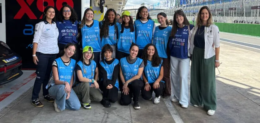 Porsche Cup hosts the FIA Girls on Track Estágio Motorsport at the season opening round