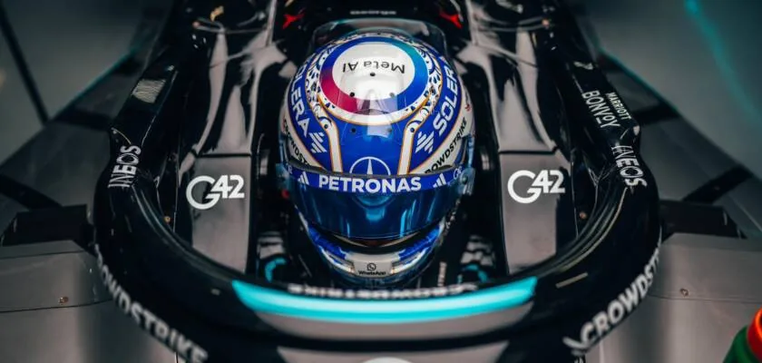 F1: Russell is on pole and leads a Mercedes 1-2 for the China GP Sprint race