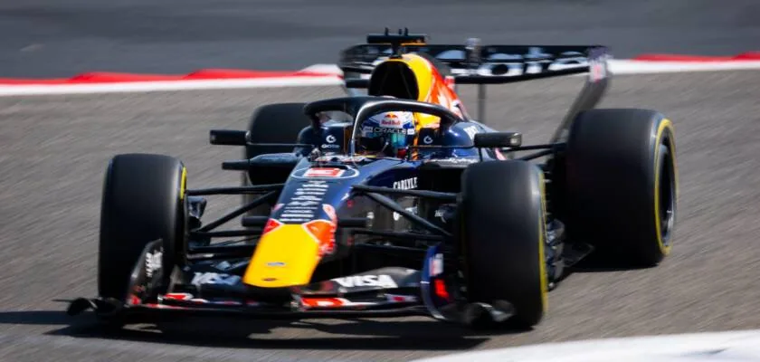 F1: Verstappen mocks the 2026 rules and claims he is training on Mario Kart