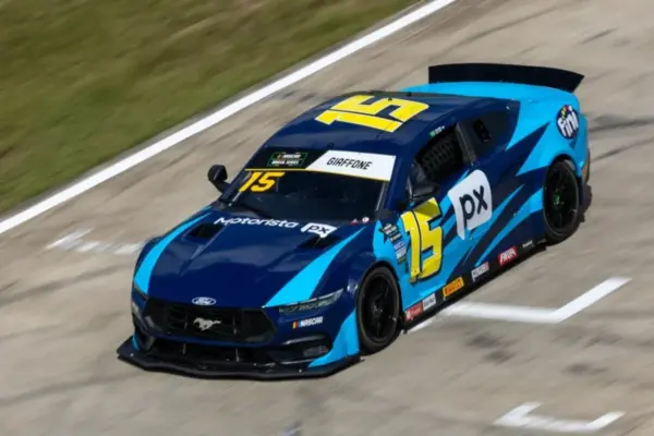 NASCAR Brazil: Tito Giaffone takes pole position and wins Sprint in the Challenge in RS