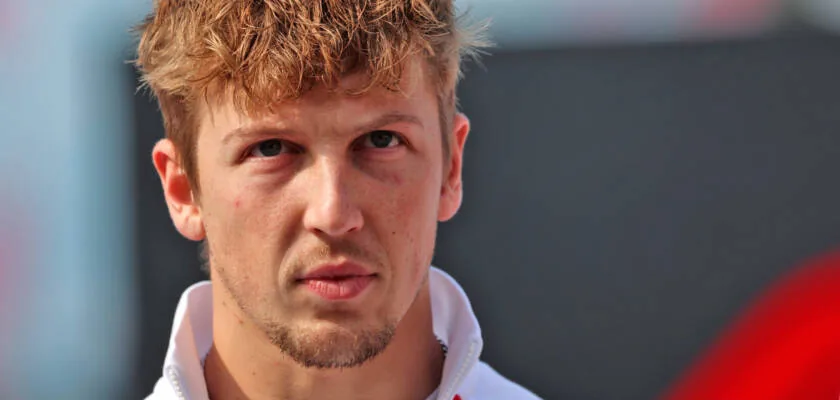 F1: Tsolov's rise puts Lawson's future in doubt