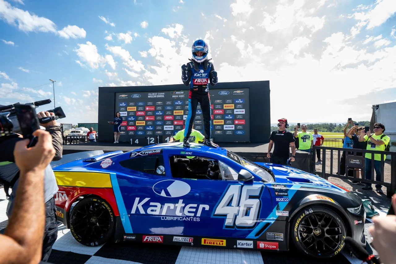 After penalty, Genz takes the win and leads the NASCAR Brasil opener