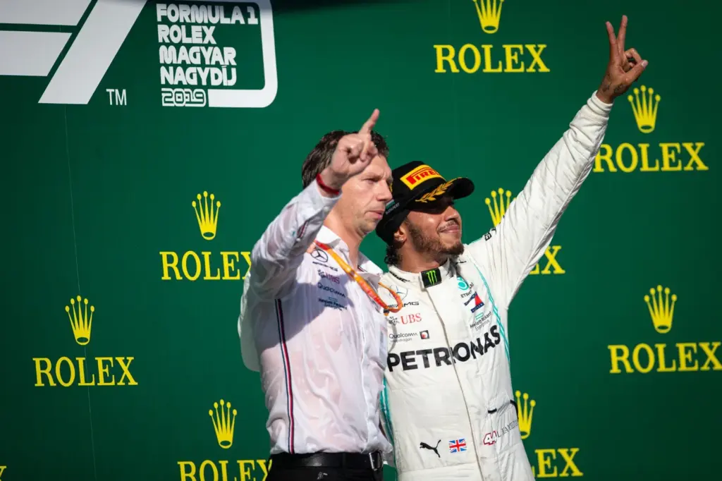 F1: Ex-Mercedes highlights Hamilton's stance after Abu Dhabi 2021