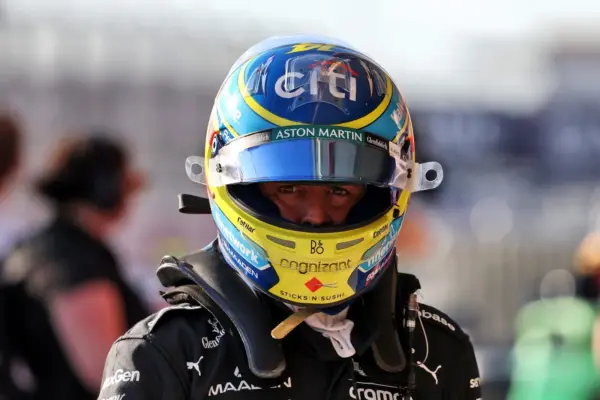 F1: Button believes that Alonso can still achieve the "Triple Crown"