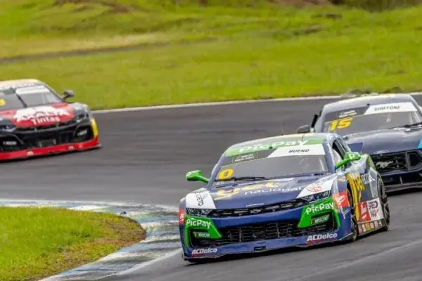 Cacá Bueno seeks new podium at the Cascavel stage of NASCAR Brazil