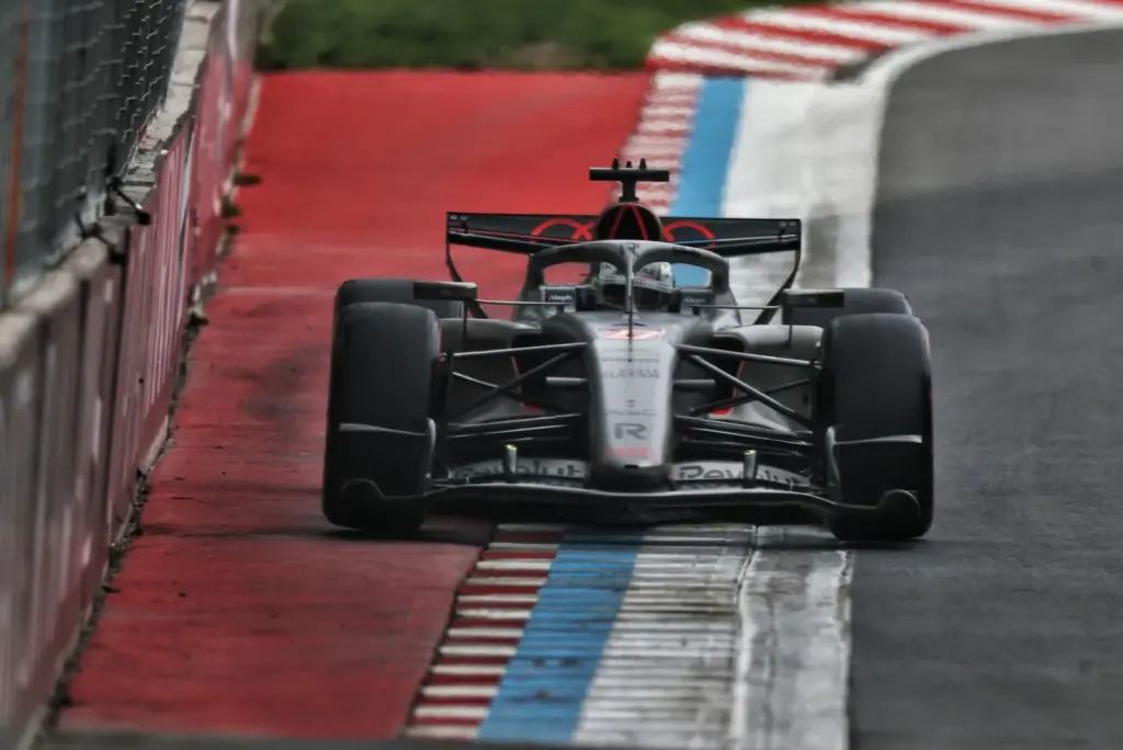 Nico Hulkenberg (GER) Audi F1 Team R26.