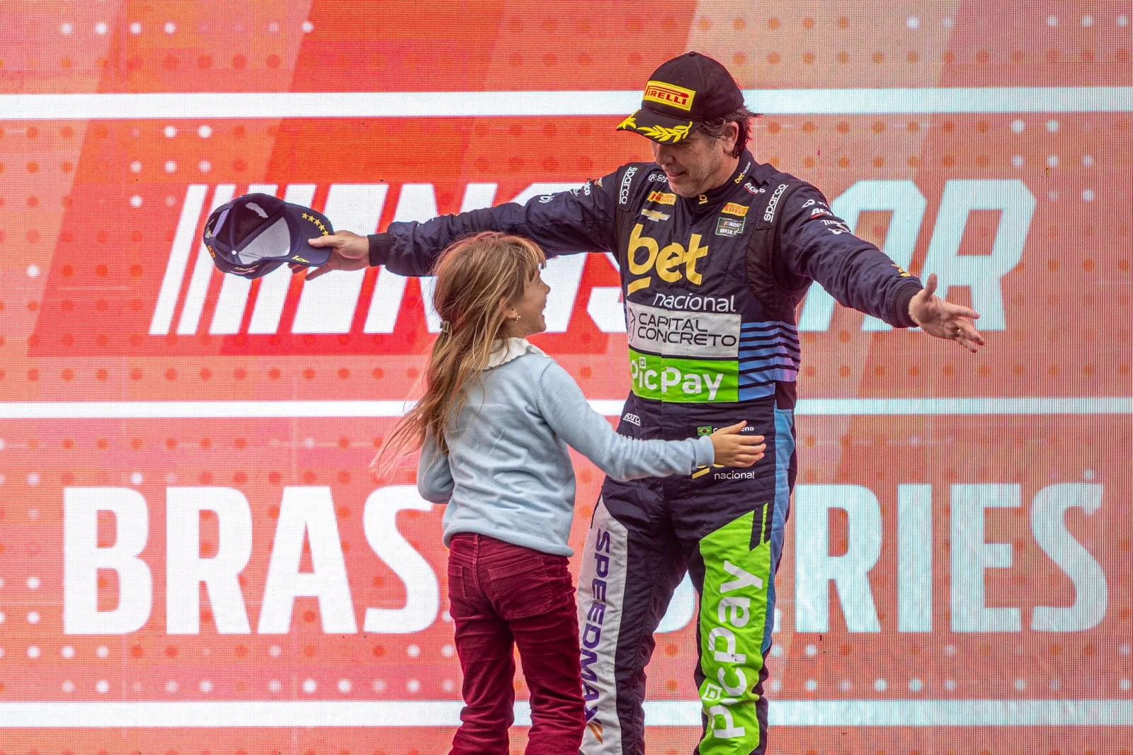 NASCAR Brazil: Cacá Bueno wins Sprint Race and takes pole position at Interlagos