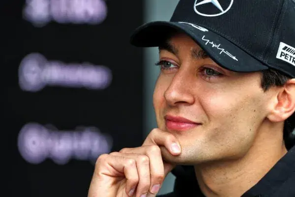 F1: Russell tests Antonelli's setup in Miami and says: "Bigger impact than I imagined"
